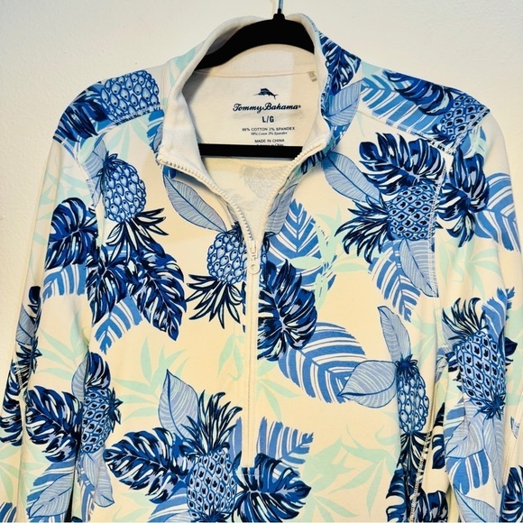 Tommy Bahama Women's Tropical Blue Floral Print Half zip Pullover - Size: Large - Picture 6 of 9